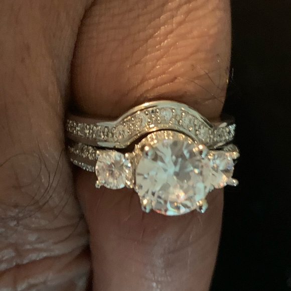 Jewelry - Engagement Rings Set